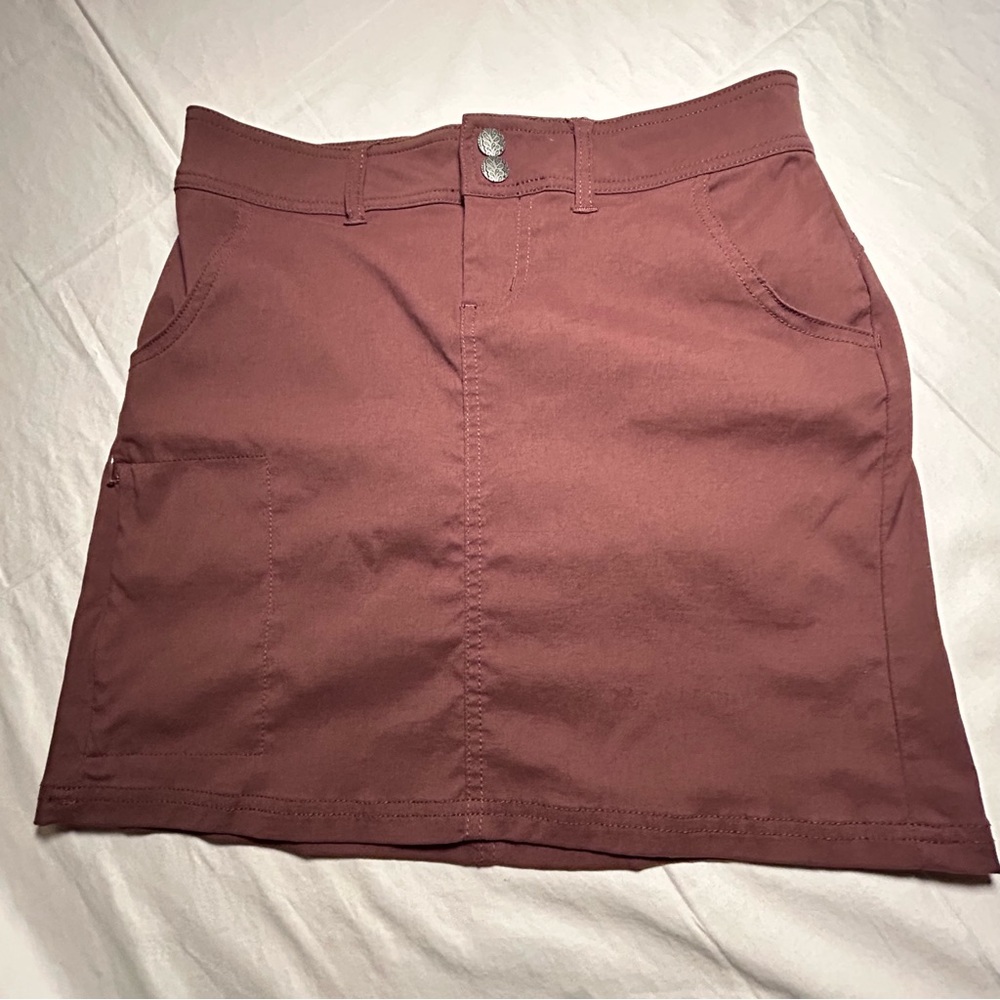 prAna Skort Size 2 Maroon Stretch Nylon Side Zip Pocket Hiking